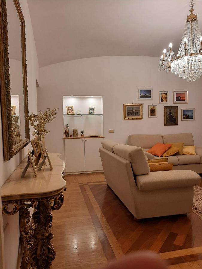 La Casa Di Francesca 호텔 나폴리 외부 사진